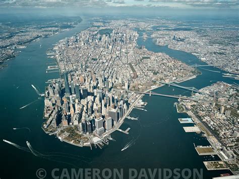 is manhattan an island|how wide is manhattan island.